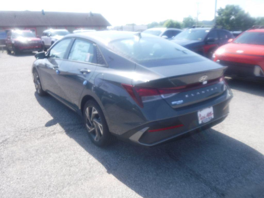 new 2025 Hyundai Elantra car, priced at $25,165