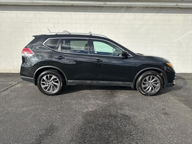 used 2016 Nissan Rogue car, priced at $10,294