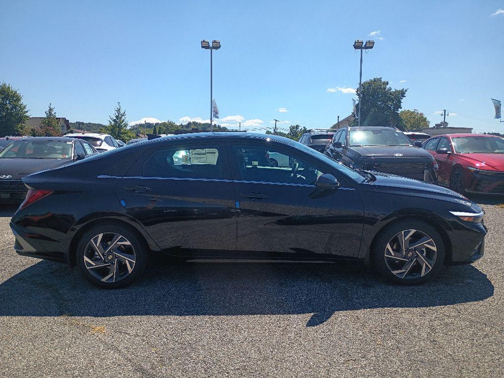 new 2025 Hyundai Elantra car, priced at $27,680