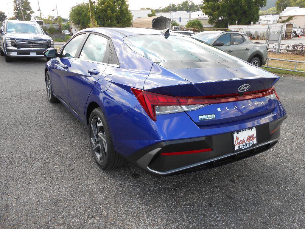 new 2025 Hyundai Elantra car, priced at $27,020