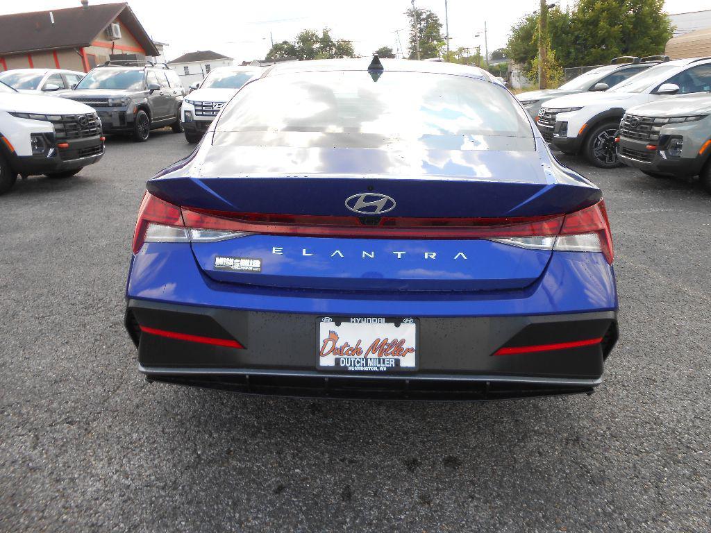new 2025 Hyundai Elantra car, priced at $27,020
