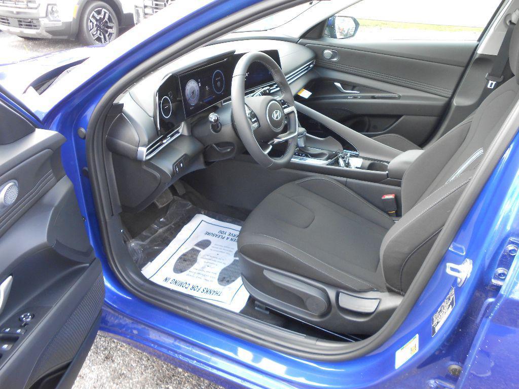new 2025 Hyundai Elantra car, priced at $27,020