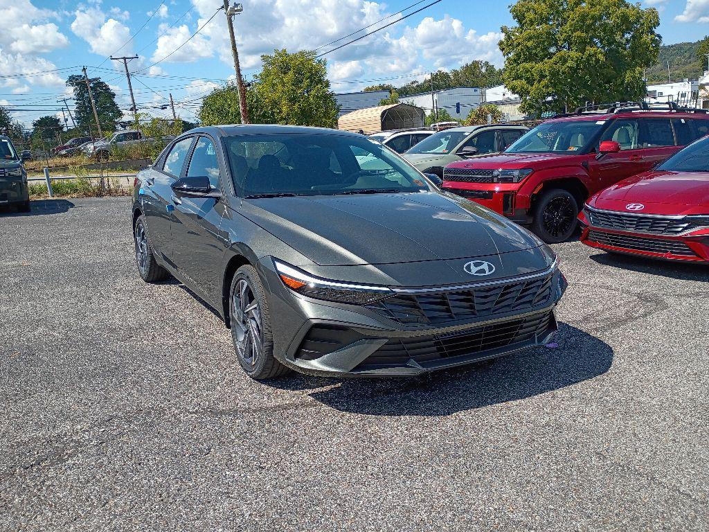 new 2025 Hyundai Elantra car, priced at $25,060
