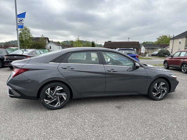 new 2024 Hyundai Elantra car, priced at $26,112