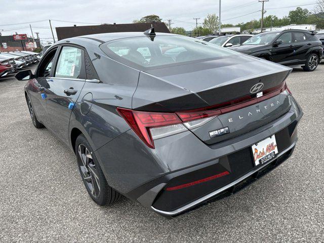 new 2024 Hyundai Elantra car, priced at $26,112