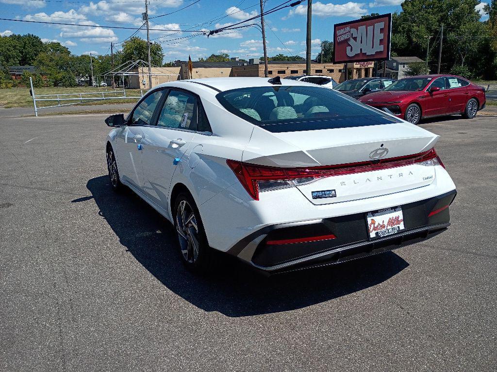 new 2025 Hyundai Elantra car, priced at $29,160