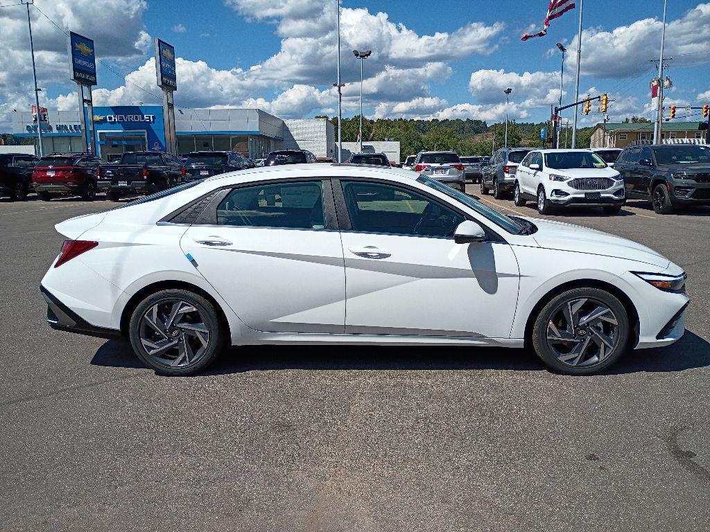 new 2025 Hyundai Elantra car, priced at $29,160