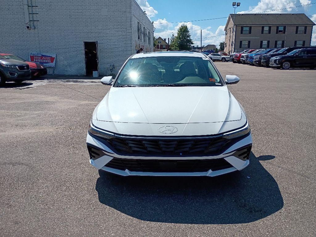 new 2025 Hyundai Elantra car, priced at $29,160