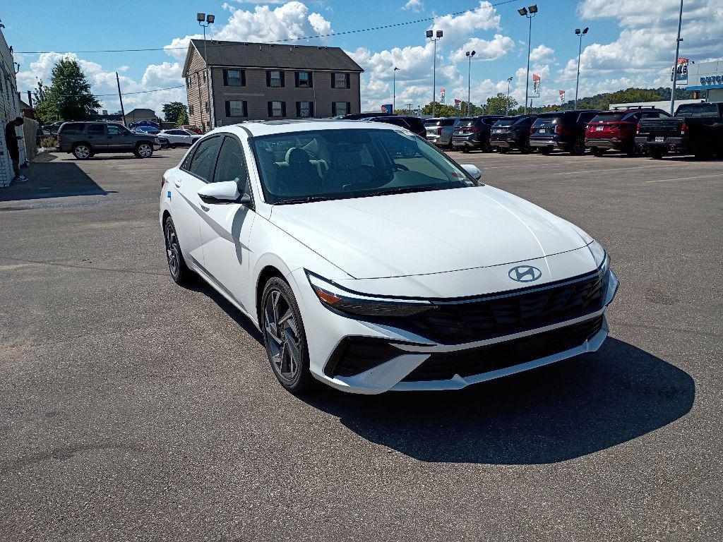 new 2025 Hyundai Elantra car, priced at $29,160