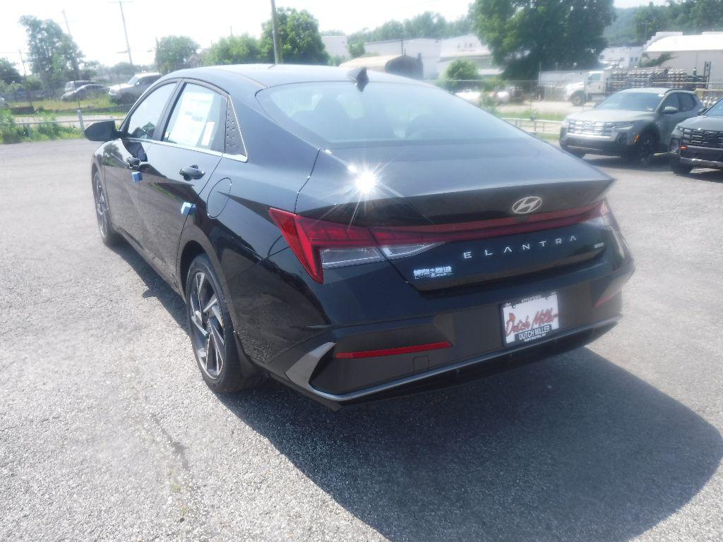 new 2025 Hyundai ELANTRA HEV car, priced at $31,630