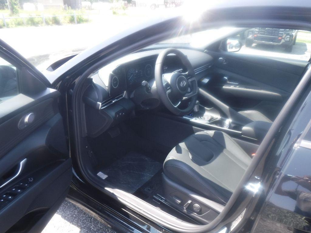 new 2025 Hyundai ELANTRA HEV car, priced at $31,630