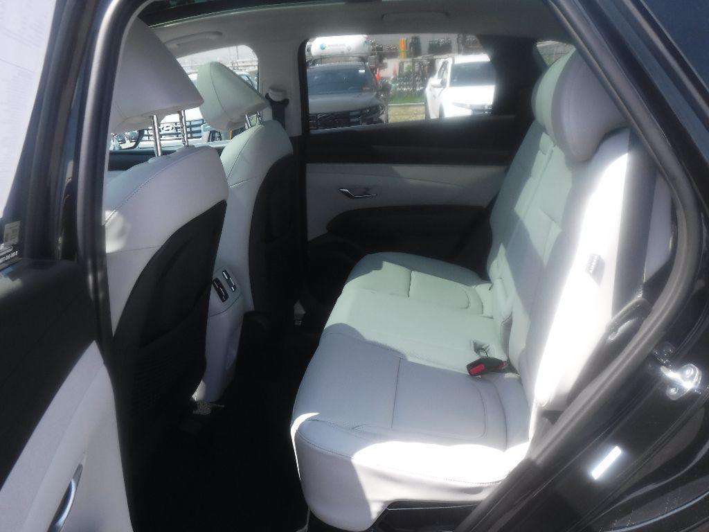 new 2025 Hyundai TUCSON Hybrid car, priced at $38,890
