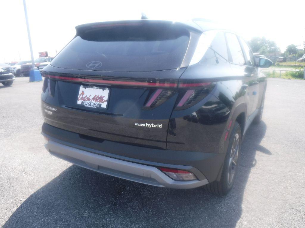 new 2025 Hyundai TUCSON Hybrid car, priced at $38,890