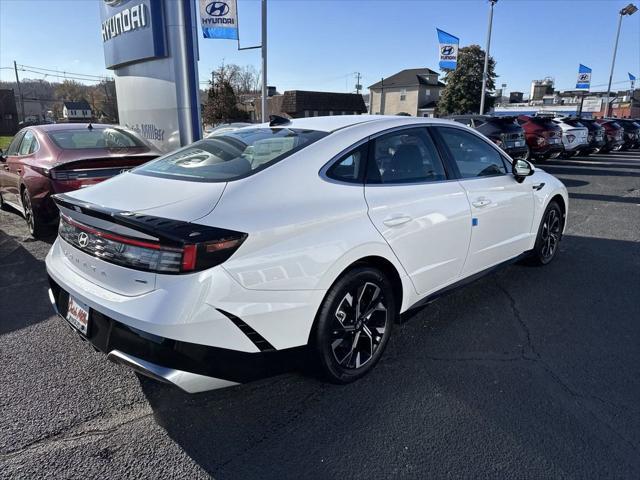 new 2025 Hyundai Sonata car, priced at $30,002