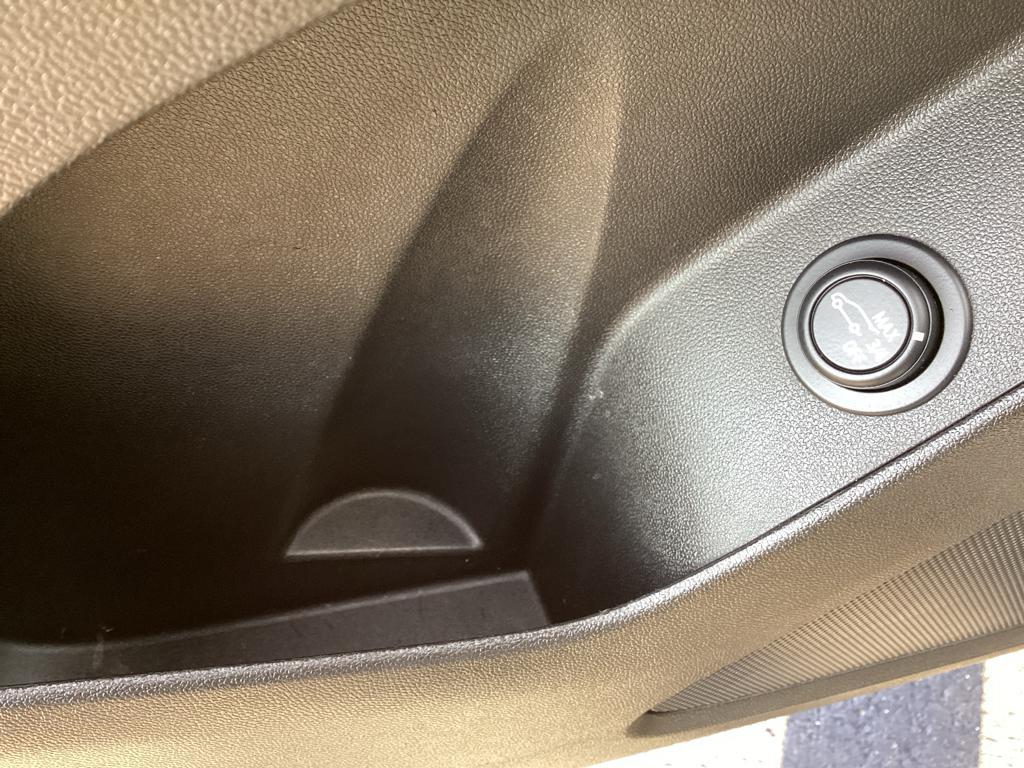 used 2024 Chevrolet Equinox car, priced at $22,267