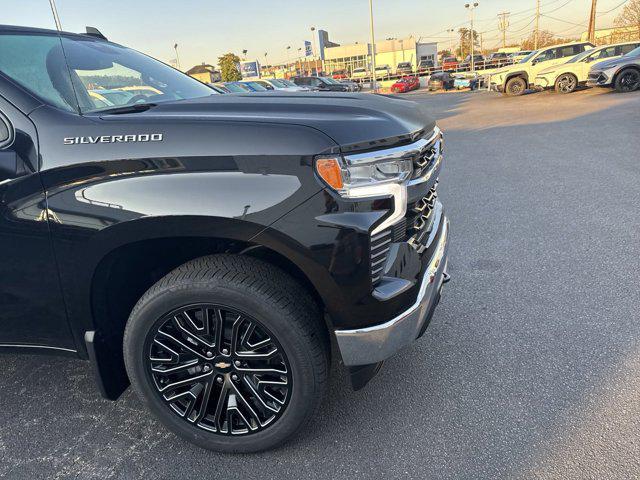 new 2025 Chevrolet Silverado 1500 car, priced at $55,733