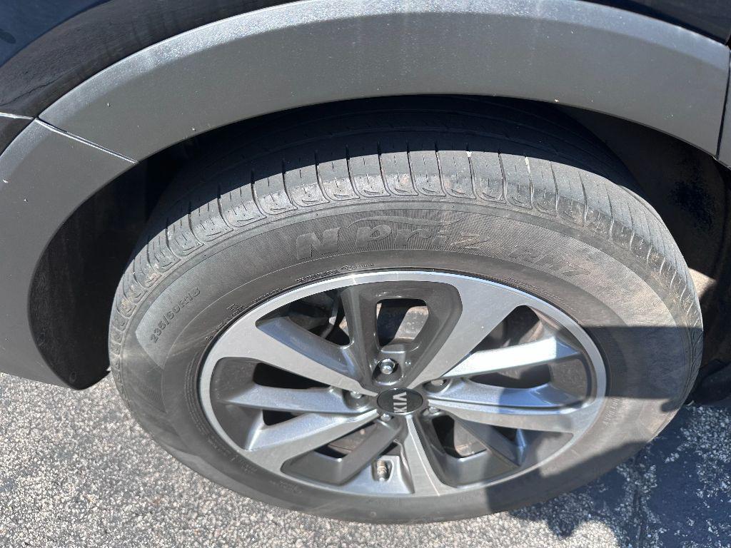 used 2019 Kia Sorento car, priced at $13,998