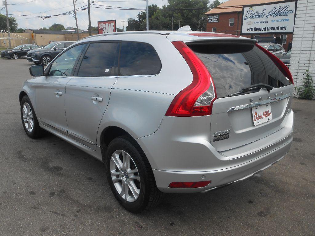 used 2015 Volvo XC60 car, priced at $9,998