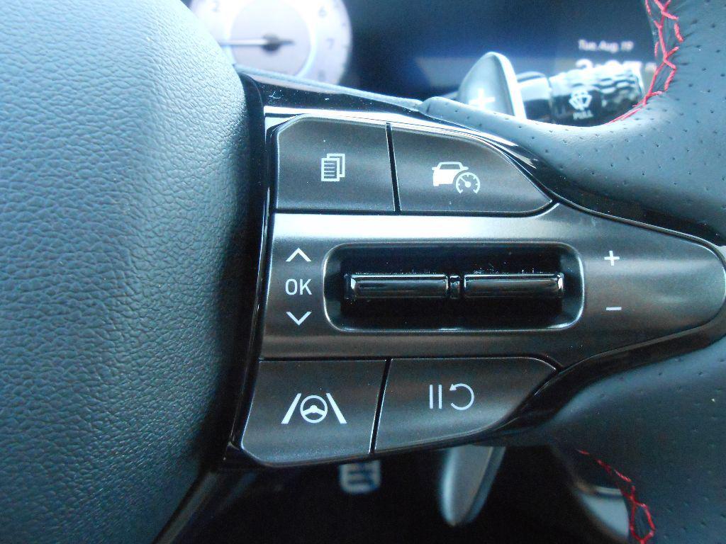 new 2025 Hyundai Elantra car, priced at $31,280