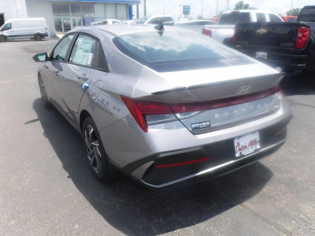 new 2025 Hyundai ELANTRA HEV car, priced at $29,215
