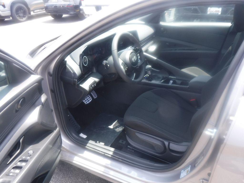new 2025 Hyundai ELANTRA HEV car, priced at $29,215