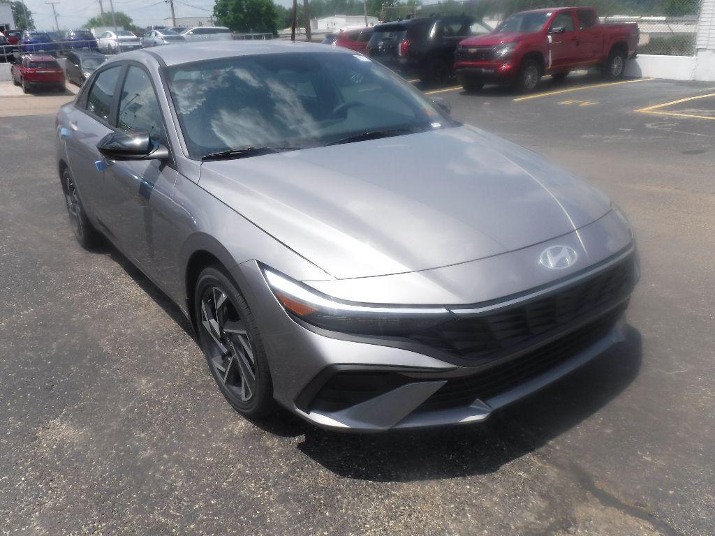 new 2025 Hyundai ELANTRA HEV car, priced at $29,215