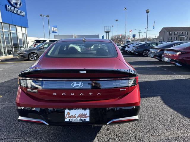 new 2025 Hyundai Sonata Hybrid car, priced at $32,321