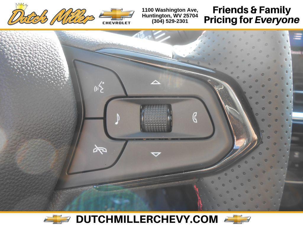 new 2025 Chevrolet Trax car, priced at $27,969