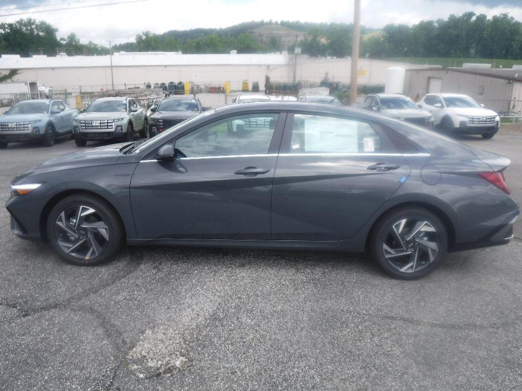 new 2025 Hyundai ELANTRA HEV car, priced at $31,590