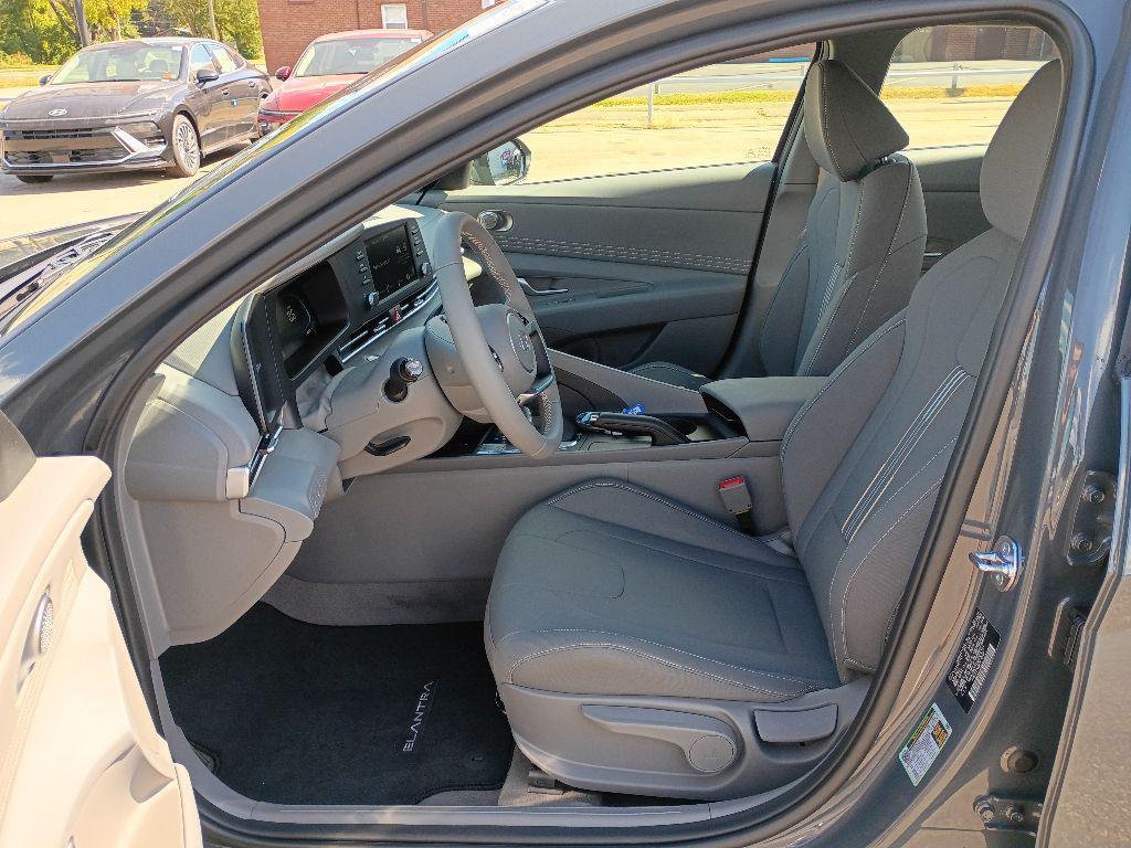 new 2025 Hyundai Elantra car, priced at $25,135