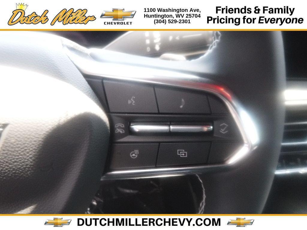 new 2025 Chevrolet Traverse car, priced at $43,485