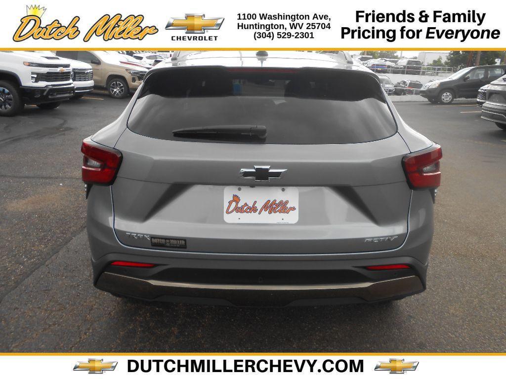new 2025 Chevrolet Trax car, priced at $28,269