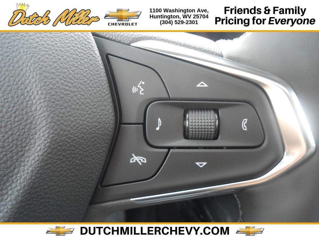 new 2025 Chevrolet Trax car, priced at $28,269