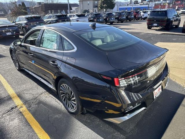 new 2025 Hyundai Sonata Hybrid car, priced at $39,090