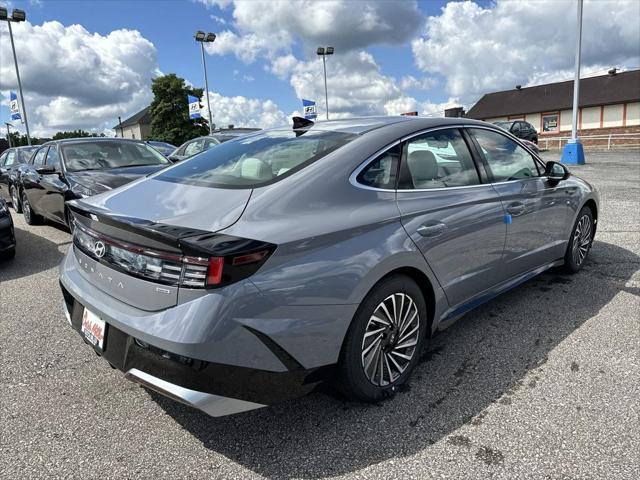 new 2024 Hyundai Sonata car, priced at $30,806