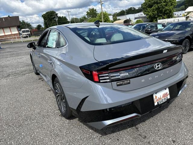 new 2024 Hyundai Sonata car, priced at $30,806