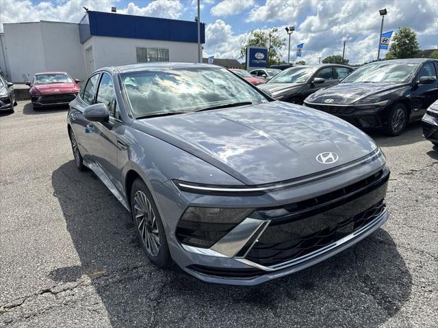 new 2024 Hyundai Sonata car, priced at $30,806