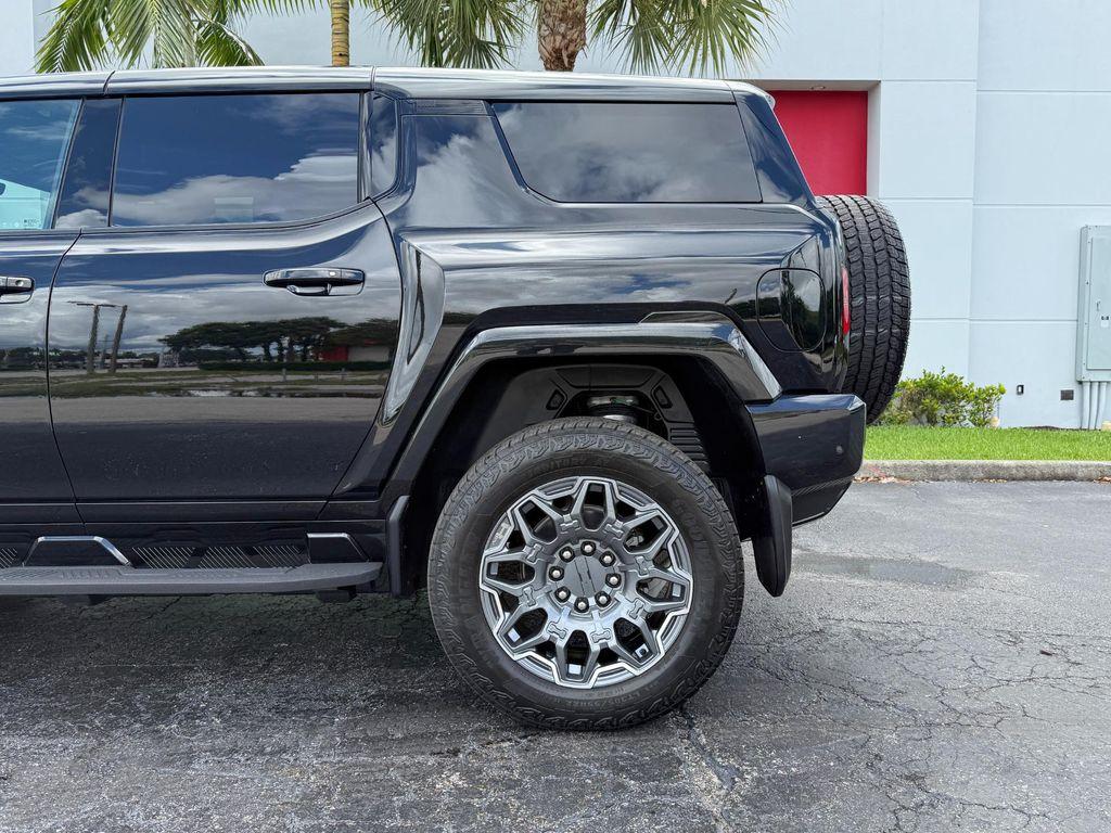 used 2025 GMC HUMMER EV SUV car, priced at $89,900