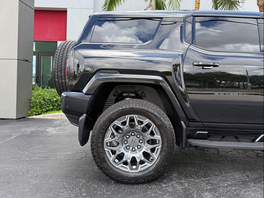 used 2025 GMC HUMMER EV SUV car, priced at $89,900