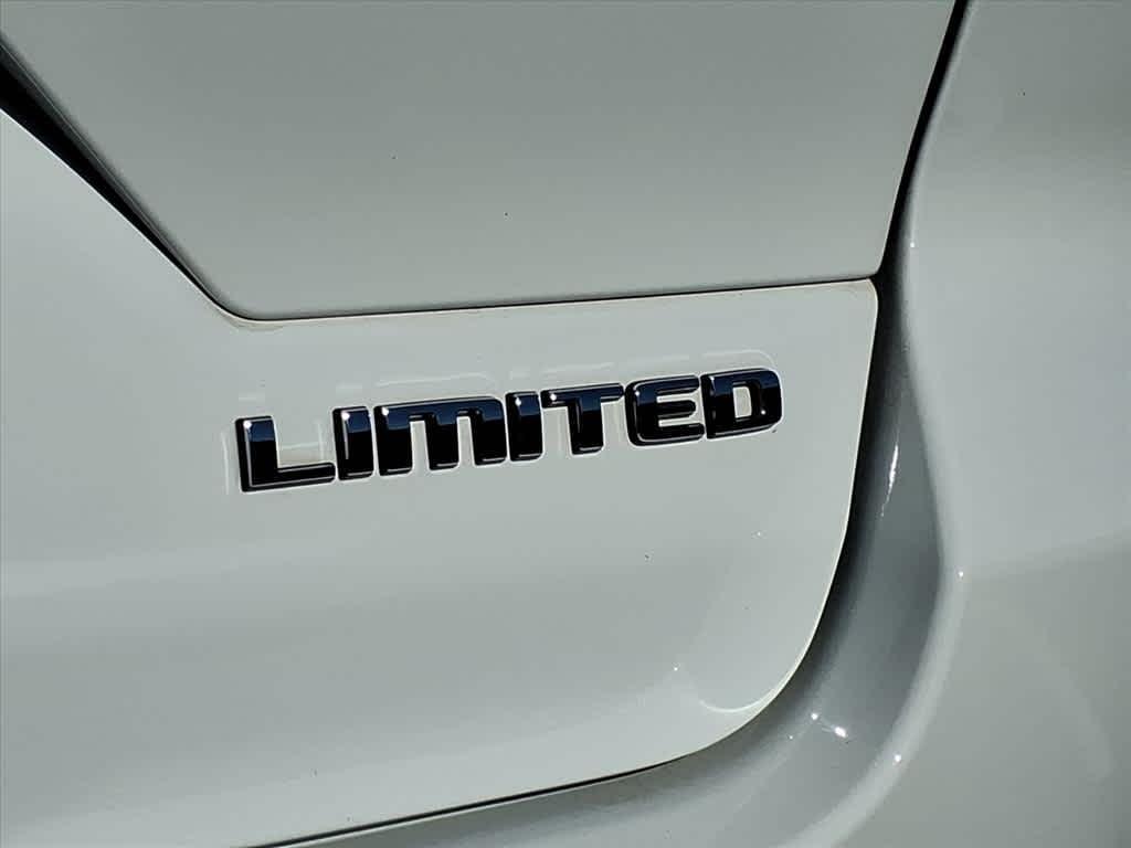 used 2022 Jeep Grand Cherokee car, priced at $30,700