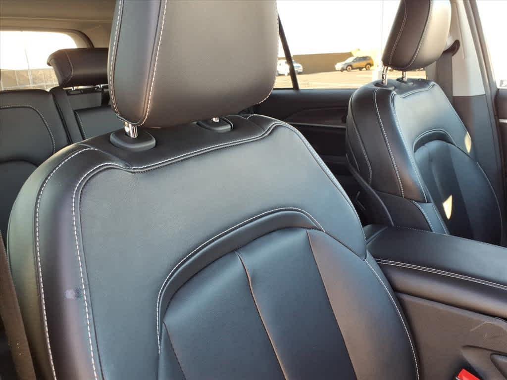 used 2022 Jeep Grand Cherokee car, priced at $30,700