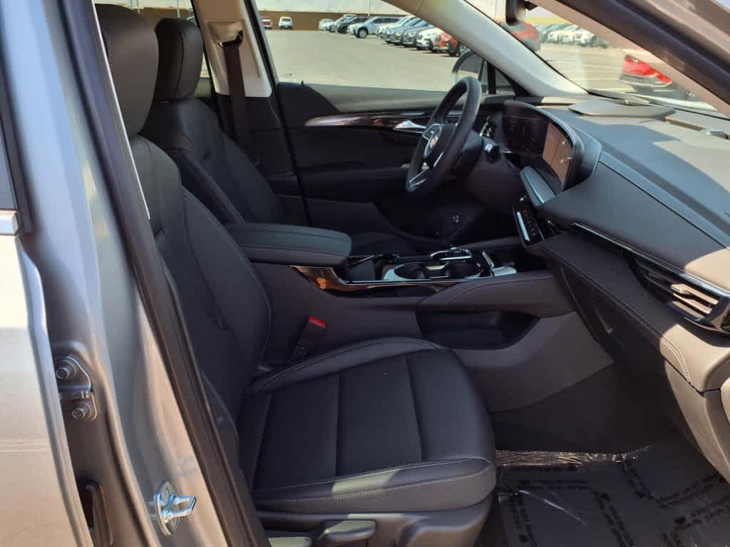 used 2025 Buick Envision car, priced at $31,900