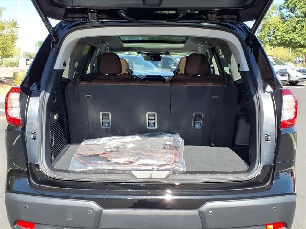 new 2025 Subaru Ascent car, priced at $52,901