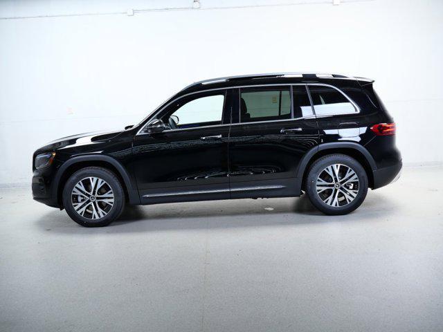 new 2024 Mercedes-Benz GLB 250 car, priced at $53,215