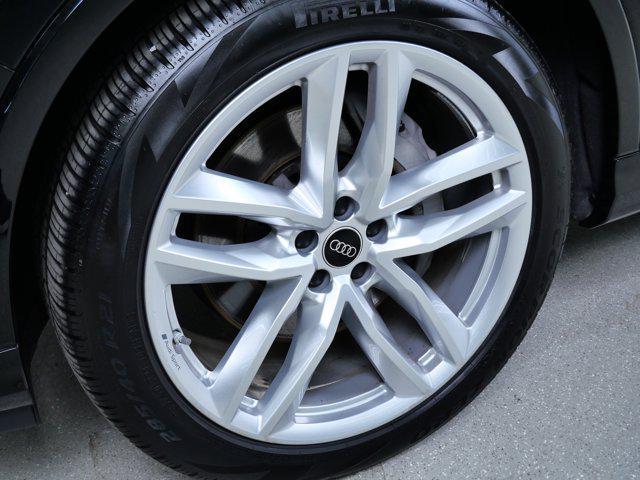 used 2025 Audi Q7 car, priced at $59,998