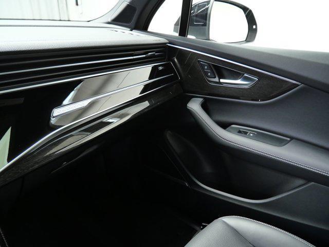 used 2025 Audi Q7 car, priced at $59,998