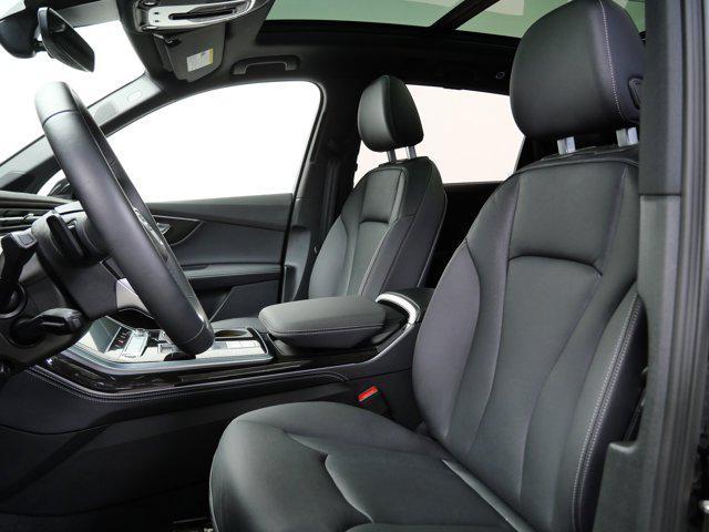 used 2025 Audi Q7 car, priced at $59,998