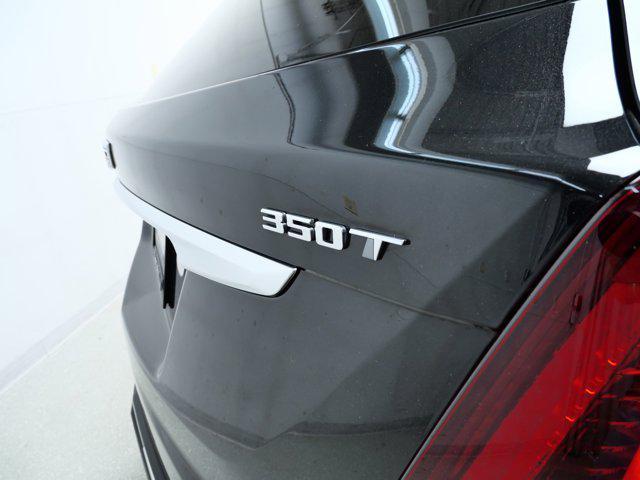 used 2024 Cadillac XT5 car, priced at $40,499