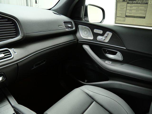 new 2025 Mercedes-Benz GLS 450 car, priced at $91,615