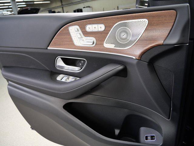new 2026 Mercedes-Benz GLS 450 car, priced at $101,105